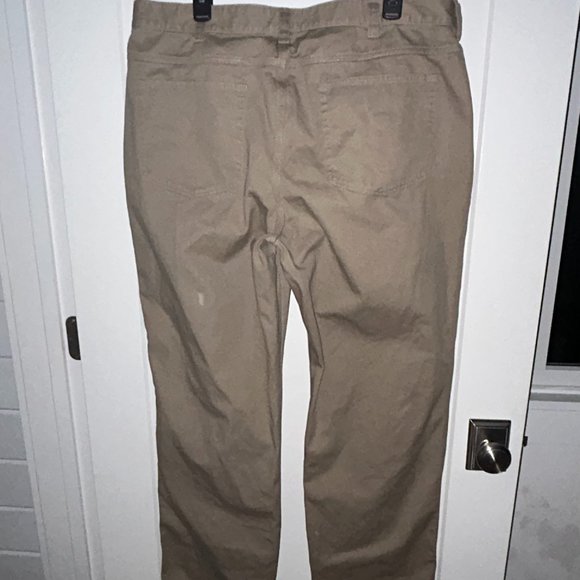 Duluth Trading Co. Ballroom khaki jeans sz 40x34 EUC LN 20208 - Picture 6 of 9